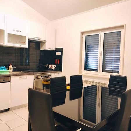 Apartments Nova Kaštela Екстериор снимка