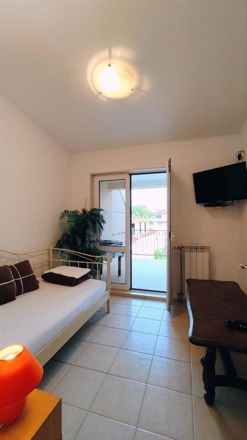 Apartments Nova Kaštela Екстериор снимка