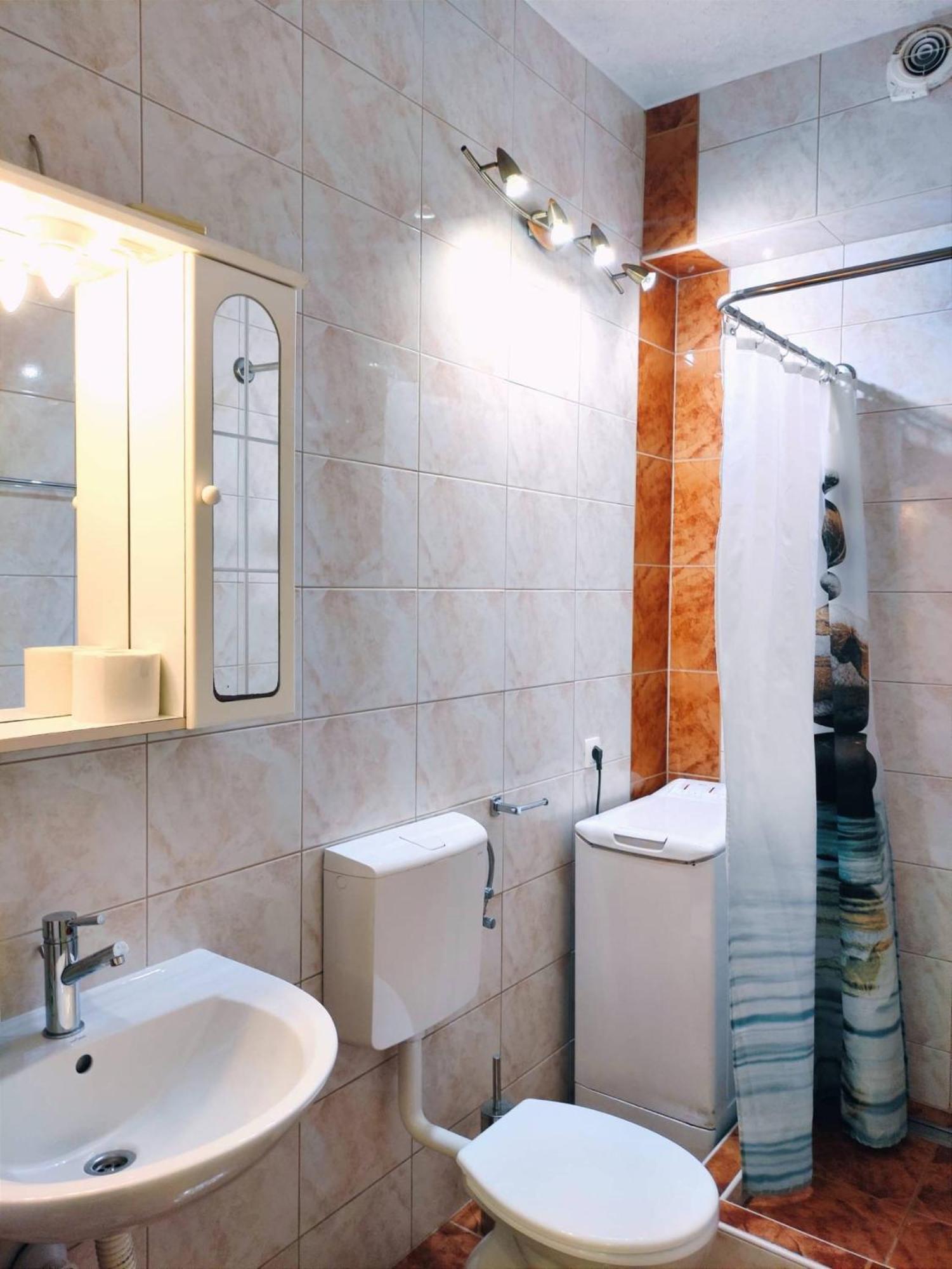 Apartments Nova Kaštela Стая снимка