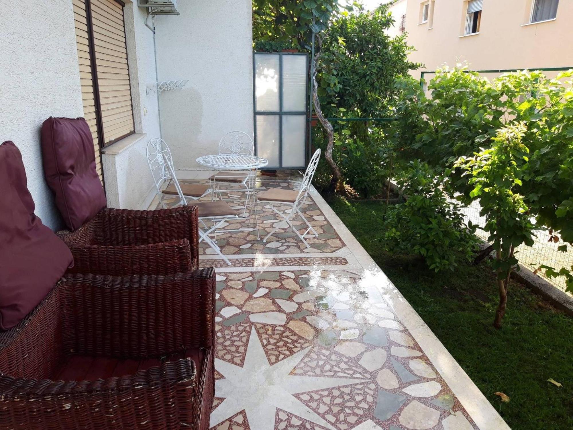 Apartments Nova Kaštela Стая снимка